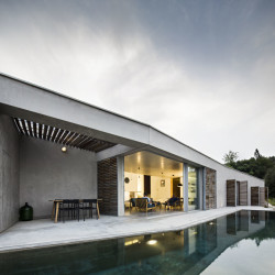 House in Gateira_Aussenansicht_3