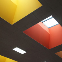 SCHOOL A.S. Decke
